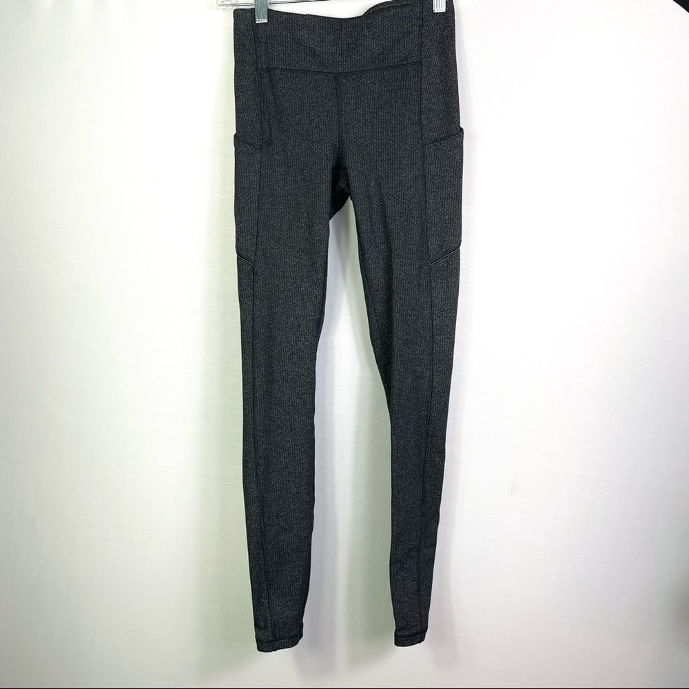 Lululemon Speed Tight V - Picture 2 of 10